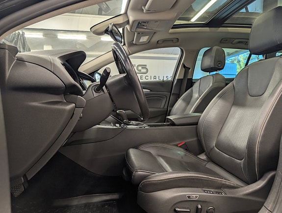 Opel Insignia 16 of 30