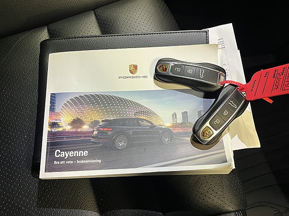 Porsche Cayenne 23 of 23
