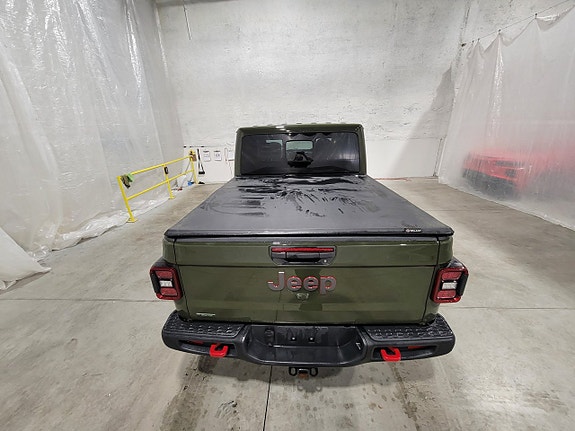 Jeep Gladiator 10 of 12