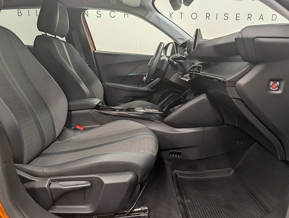 Peugeot 2008 29 of 30