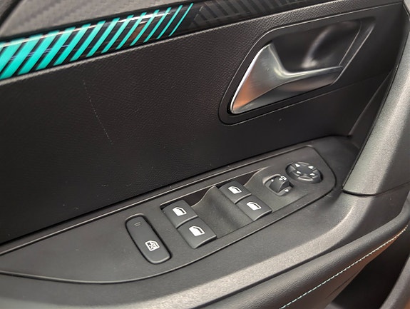 Peugeot 2008 9 of 30