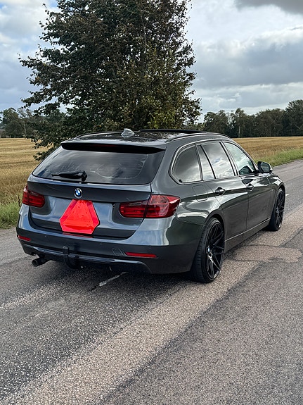 BMW 320d 5 of 12