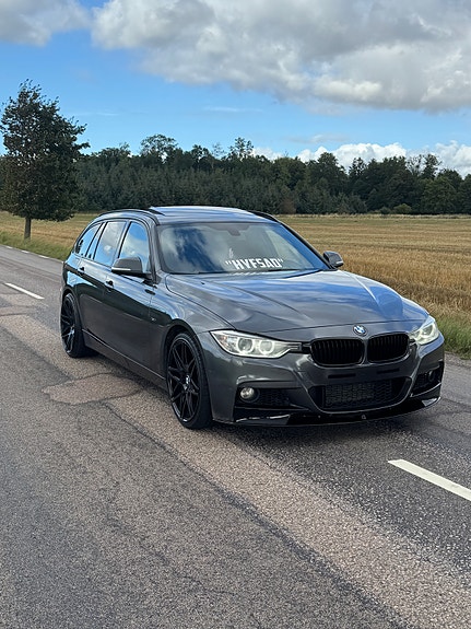 BMW 320d 4 of 12