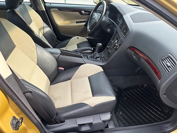 Volvo S60 9 of 20