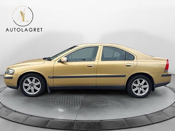Volvo S60 2 of 20