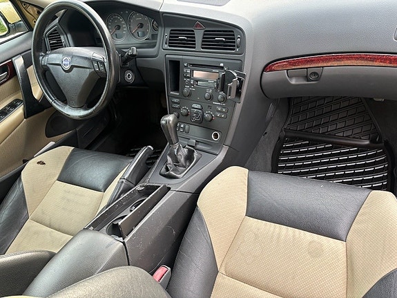 Volvo S60 10 of 20