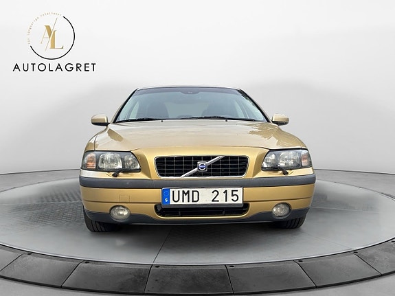 Volvo S60 8 of 20