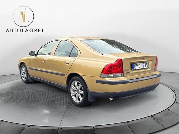 Volvo S60 3 of 20