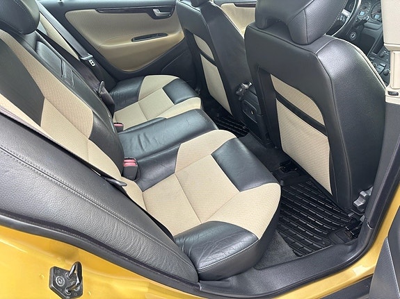Volvo S60 11 of 20