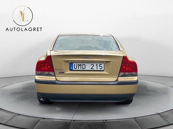 Volvo S60 4 of 20