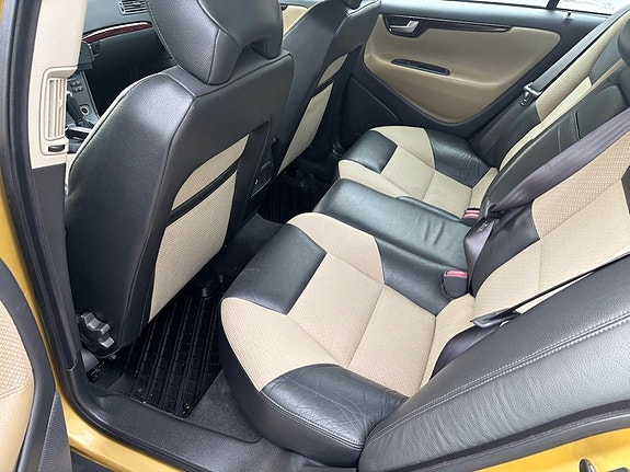 Volvo S60 12 of 20
