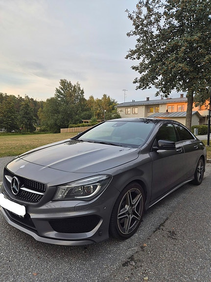 Mercedes-Benz CLA220 d 3 of 13