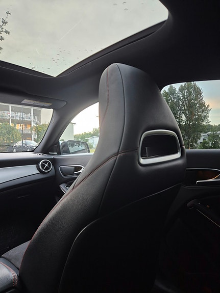 Mercedes-Benz CLA220 d 12 of 13