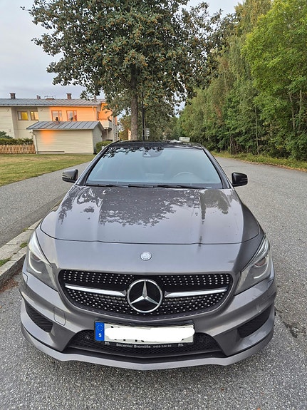 Mercedes-Benz CLA220 d 2 of 13