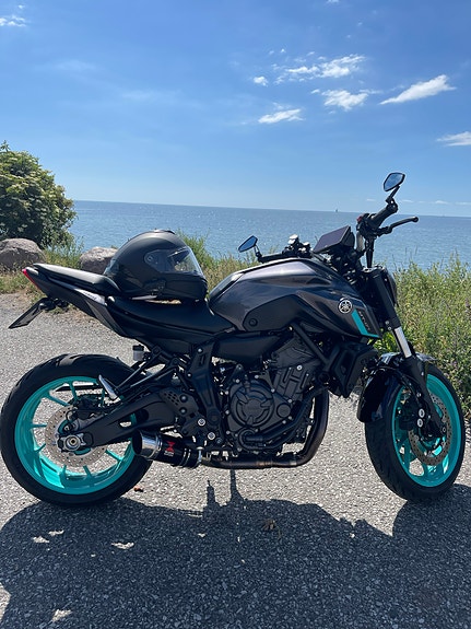 Yamaha MT-07 3 of 5