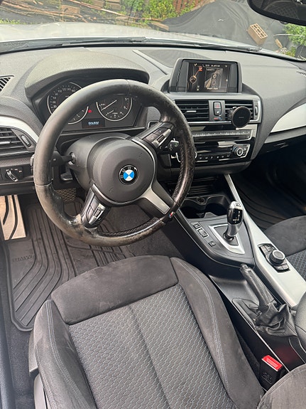 BMW 118d 11 of 18