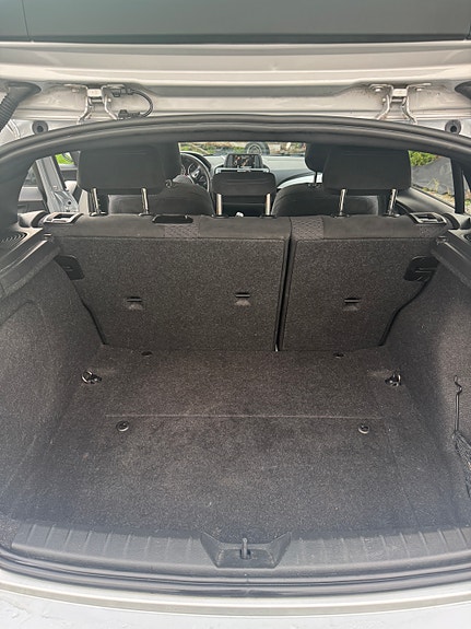 BMW 118d 14 of 18