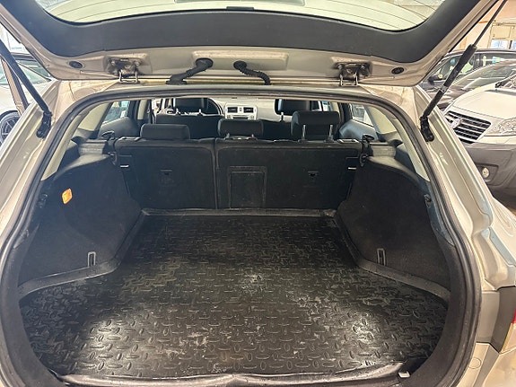 Toyota Avensis 17 of 24