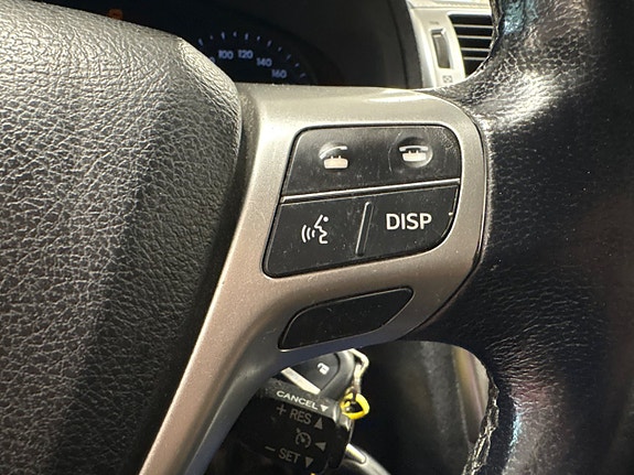 Toyota Avensis 21 of 24