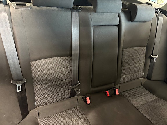 Toyota Avensis 24 of 24