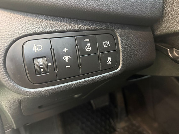 Kia Carens 14 of 16