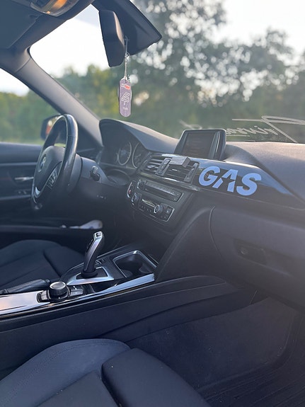 BMW 320d 7 of 8