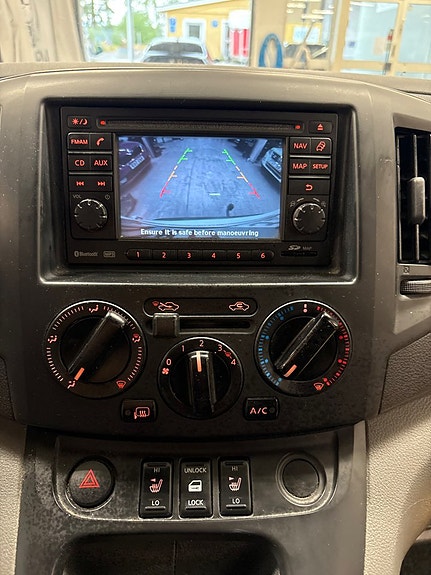 Nissan NV200 12 of 12
