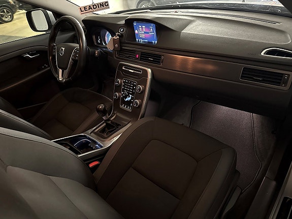 Volvo XC70 5 of 21