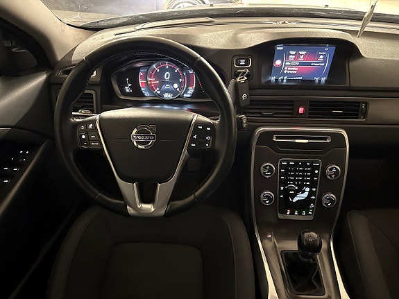 Volvo XC70 10 of 21