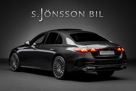 Mercedes-Benz E220 d 2 of 25