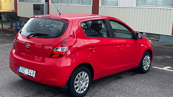 Hyundai i20 3 of 16