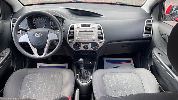 Hyundai i20 9 of 16