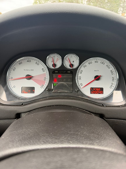 Peugeot 307 CC 9 of 11