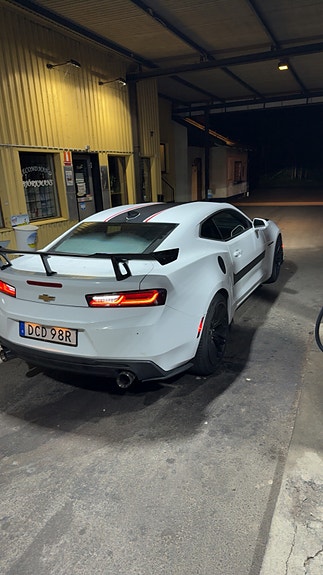 Chevrolet Camaro 2 of 3