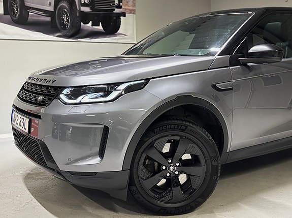 Land Rover Discovery Sport 2 of 30