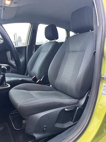 Ford Fiesta 7 of 15