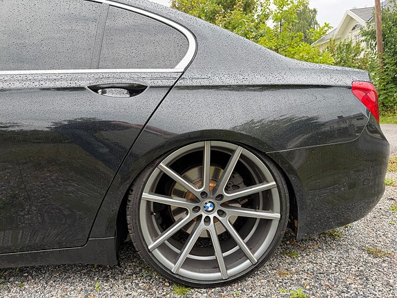 BMW 730d 8 of 10
