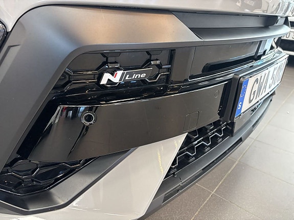 Hyundai Kona 14 of 18