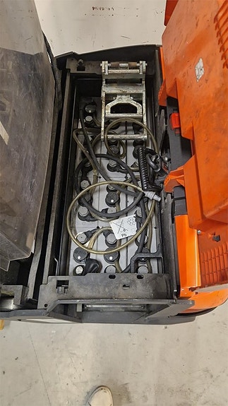 Toyota SWE120L 7 of 7