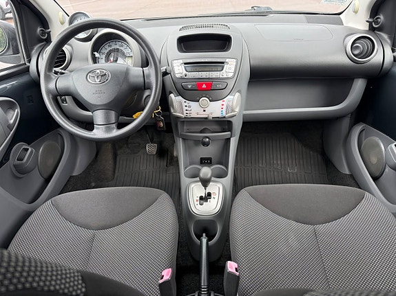 Toyota Aygo 8 of 14