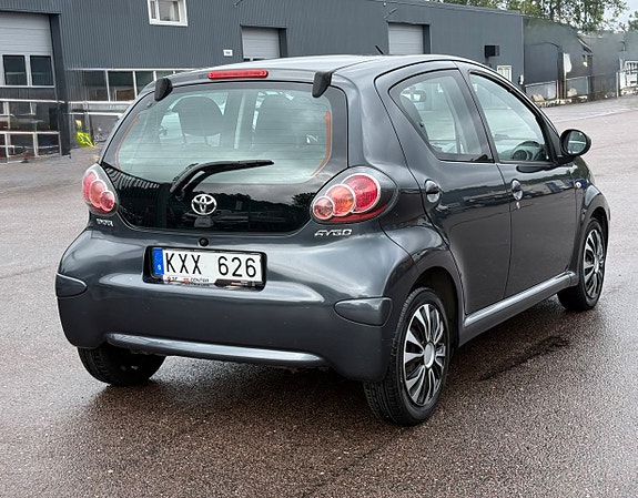 Toyota Aygo 6 of 14