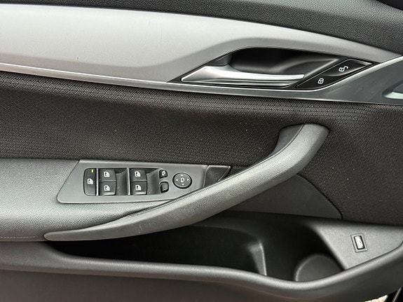 BMW 520d 13 of 17