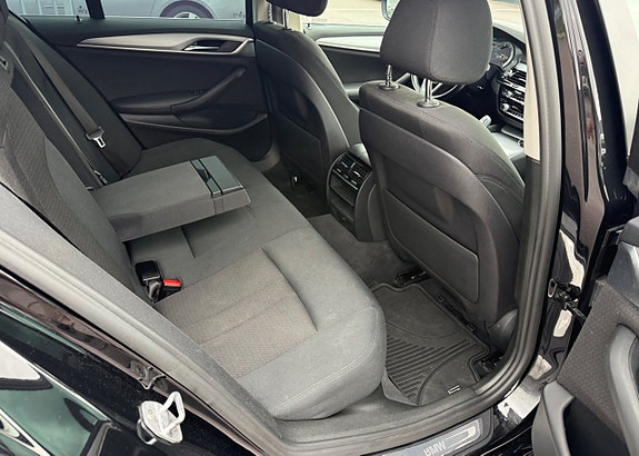 BMW 520d 14 of 17