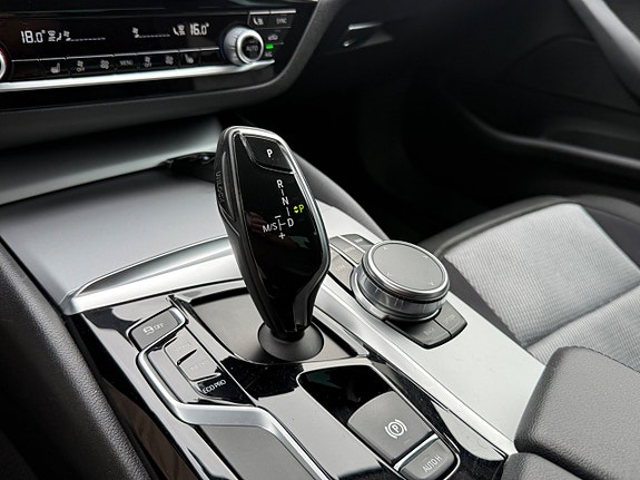 BMW 520d 12 of 17