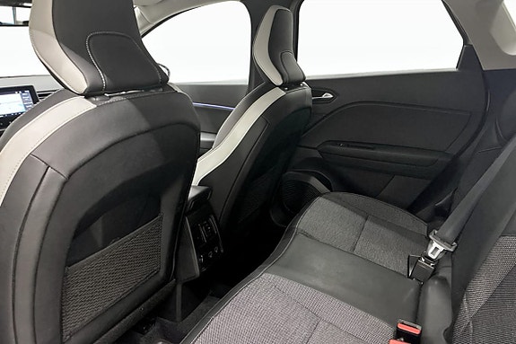 Renault Captur 8 of 9