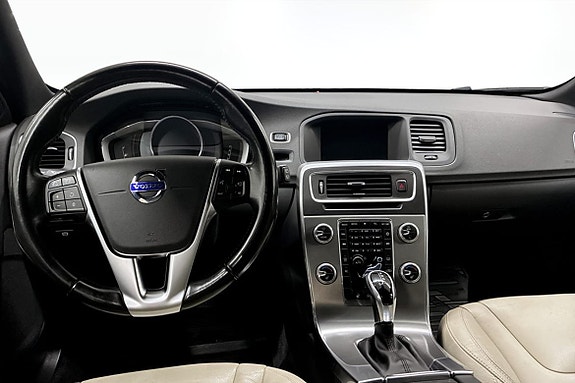 Volvo V60 4 of 9