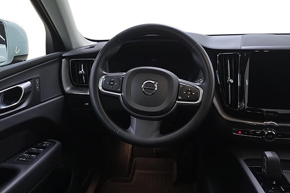 Volvo XC60 11 of 24