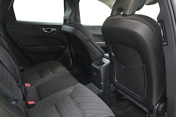Volvo XC60 9 of 24
