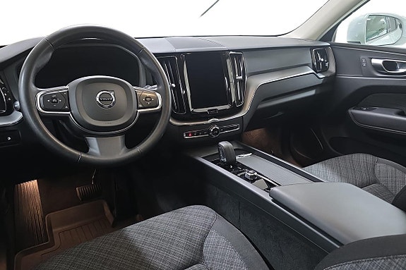 Volvo XC60 10 of 24