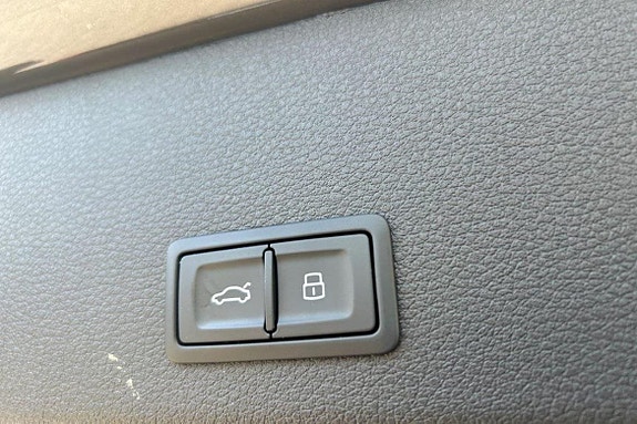 Audi SQ8 11 of 19